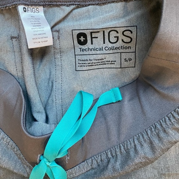 FIGS Livingston Basic Scrub Pants small petite - Picture 5 of 5